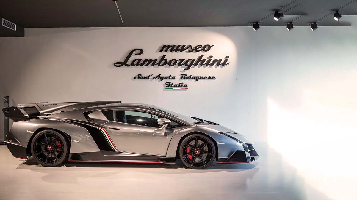 Italy motor tour Lamborghini