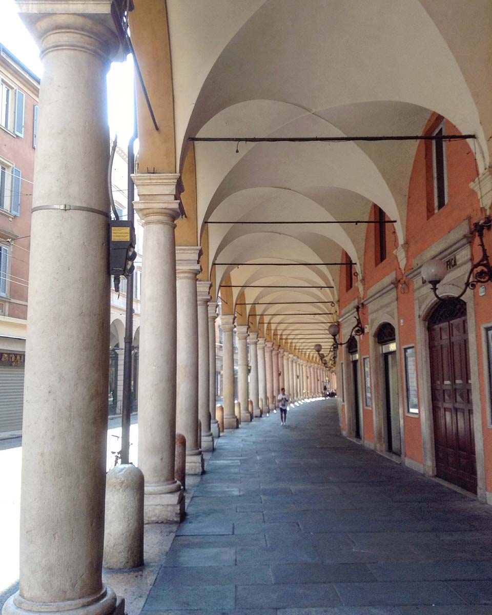 Modena walking tour